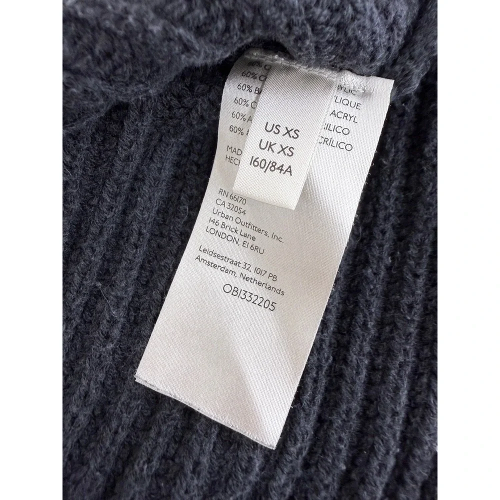 Free People Charcoal Grey Ribbed V-Neck Distressed Pullover Sweater Womens XS